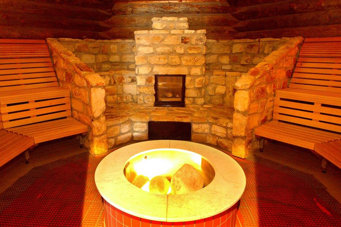 Log Cabin Sauna - wellness area at Nemo Magdeburh