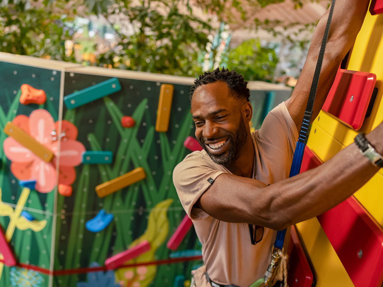 Indoor Climbing  - service area at Center Parcs De Vossemeren