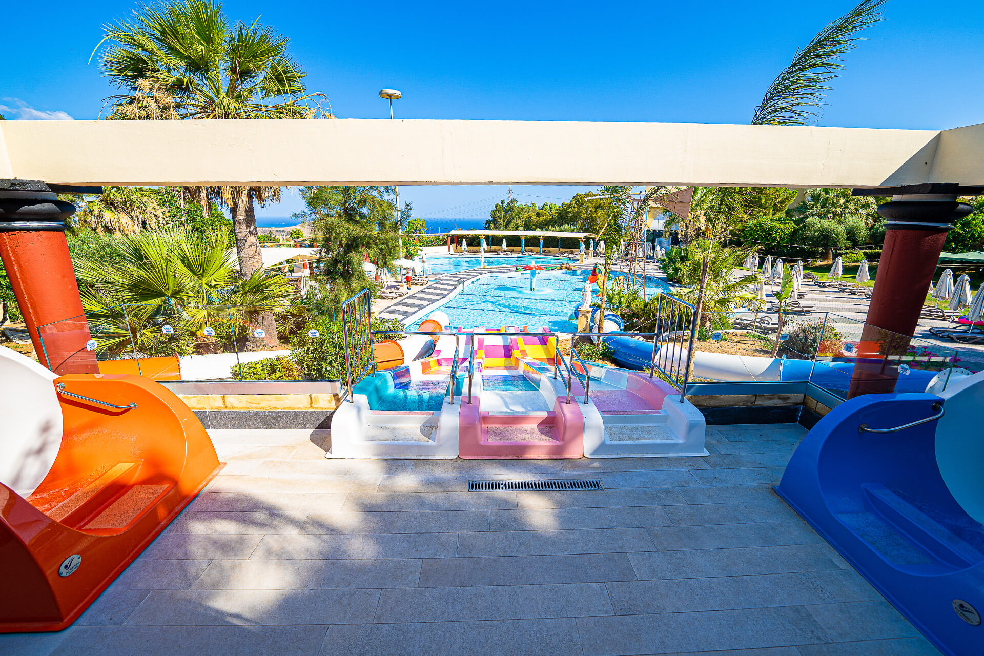 Children’s Jungle - water slide at Watercity Anopolis