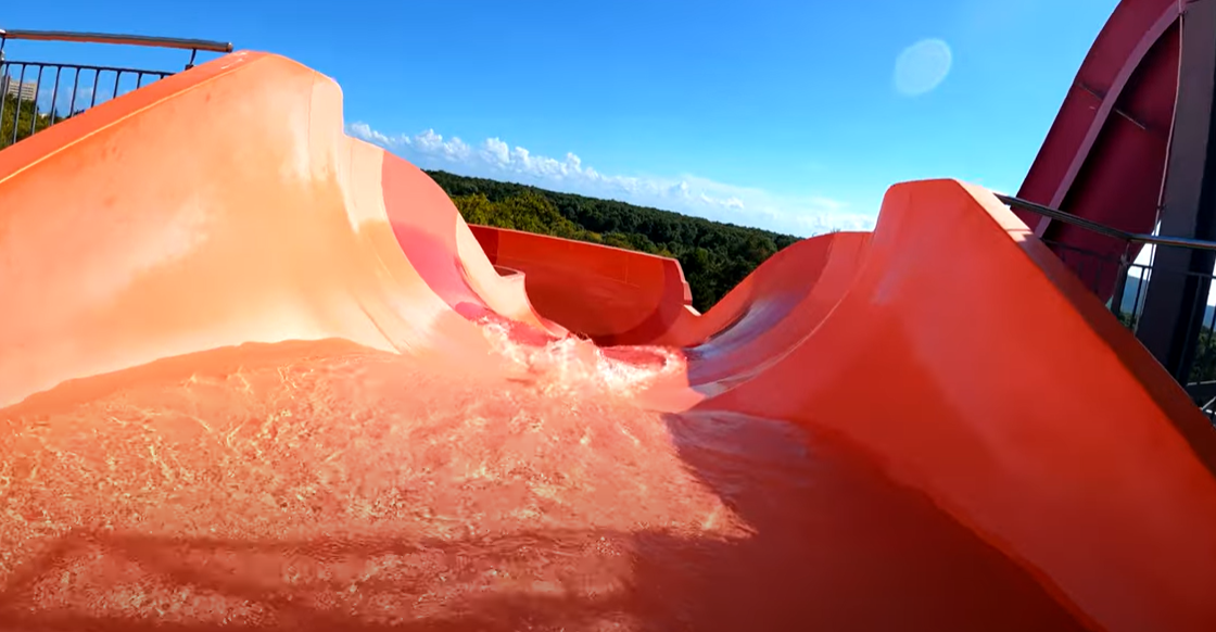Mammoth - water slide at Aquapark Aquamania