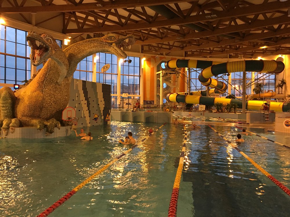 Swimming Lanes - swimming pool at Aquapark Kraków