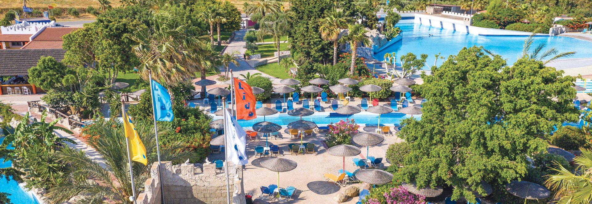 Milkshakes and waffles - restaurant (bistro) at Lido waterpark