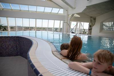 Huge hot pool - swimming pool at Aquadome Rødby