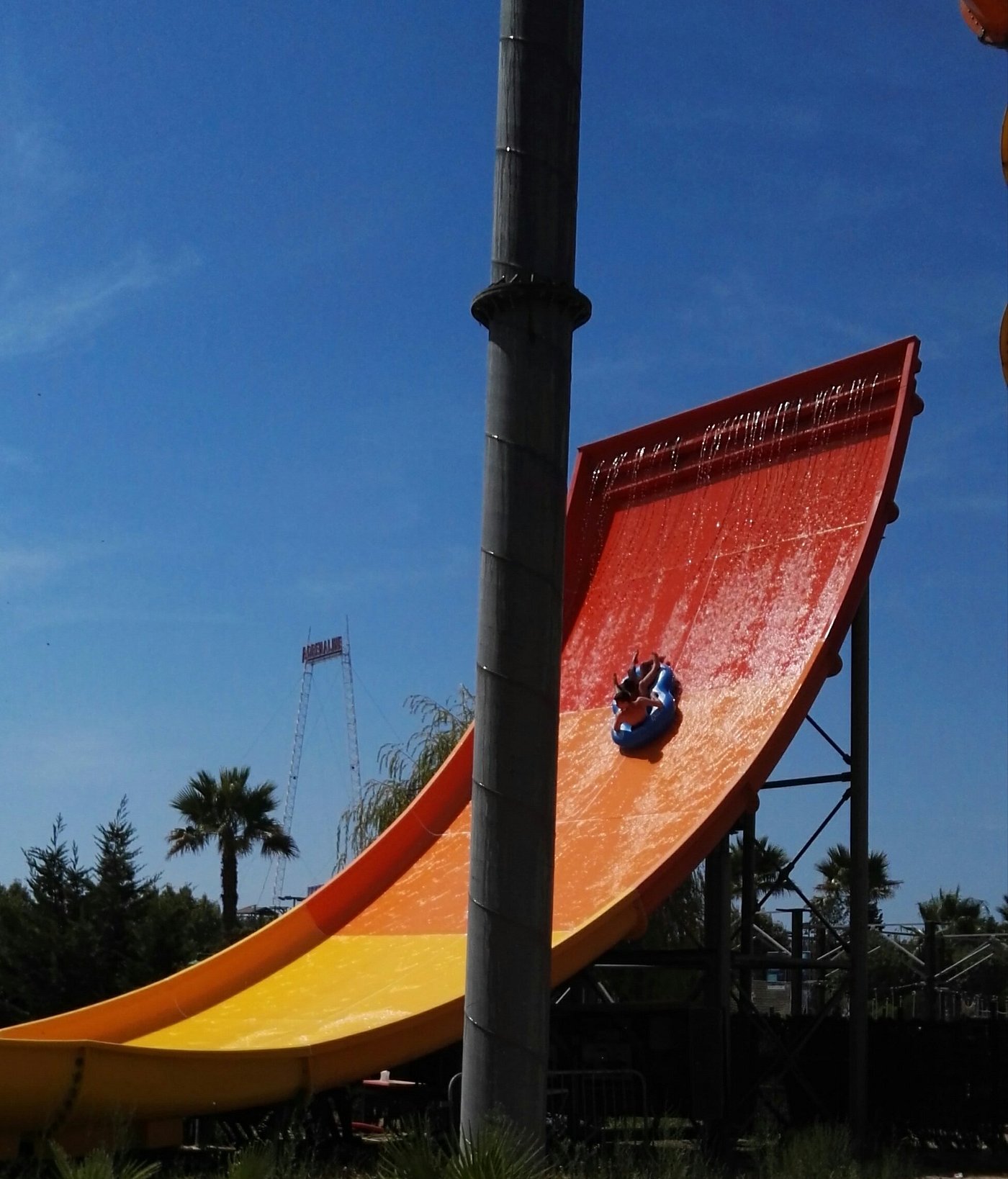 Turbolance - water slide at Aquasplash Antibes