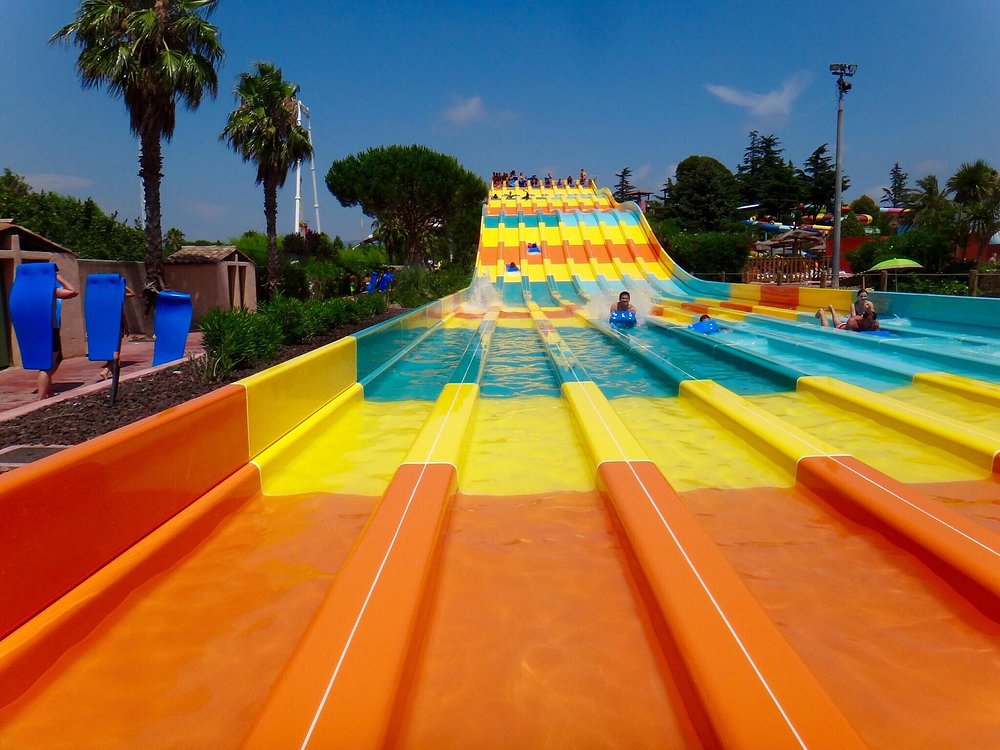 Surf Racer - water slide at Aqualand Fréjus