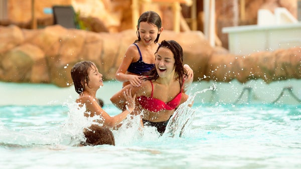 The waves - swimming pool at Aqualibi