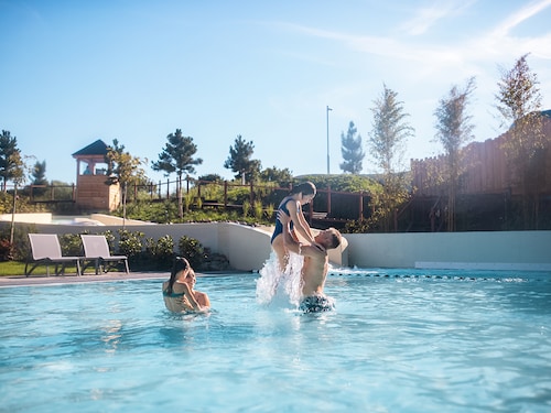 Outdoor Pool - swimming pool at Center Parcs De Eemhof