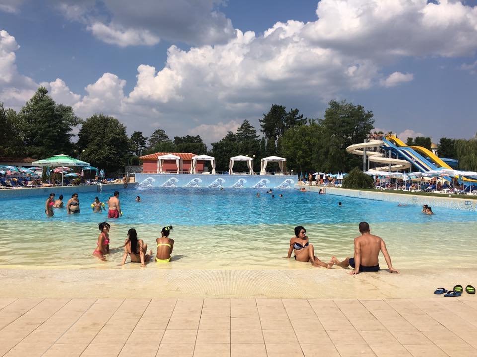 Wave Pool - swimming pool at Ovoshtnik Water Land