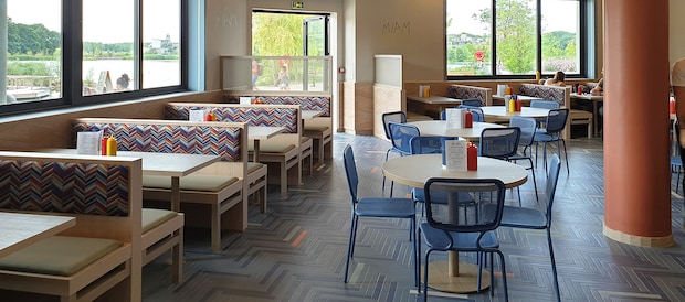 Miam Miam Burger - restaurant (bistro) at Center Parcs Villages Nature Paris