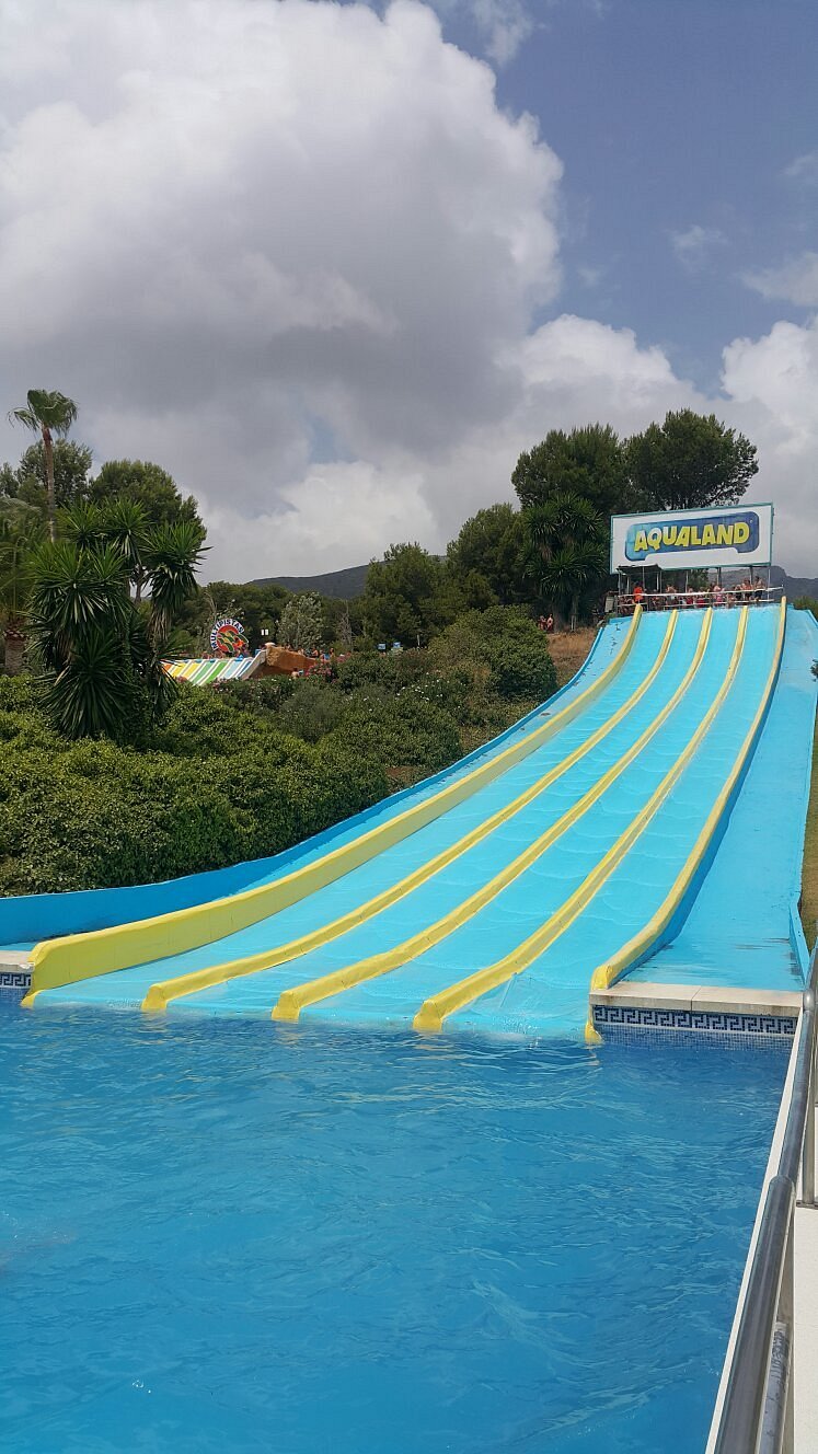 Crazy Race - water slide at Aqualand Torremolinos