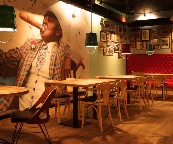 Havana Pub - restaurant (bistro) at Aquapark Zalewski