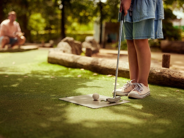Outdoor Activities - service area at Center Parcs Park allgau: Minigolf 