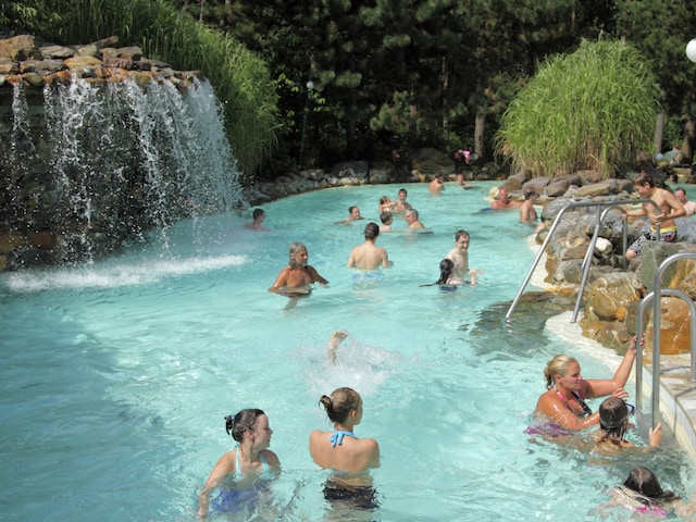 Outdoor Pool - swimming pool at Center Parcs Het Heijderbos
