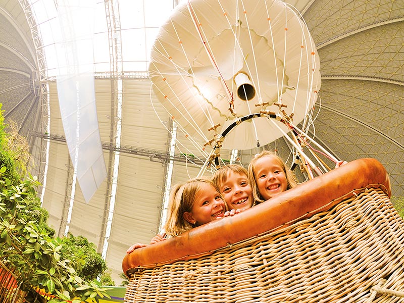Island Ballooning - activity zone at Tropical Islands