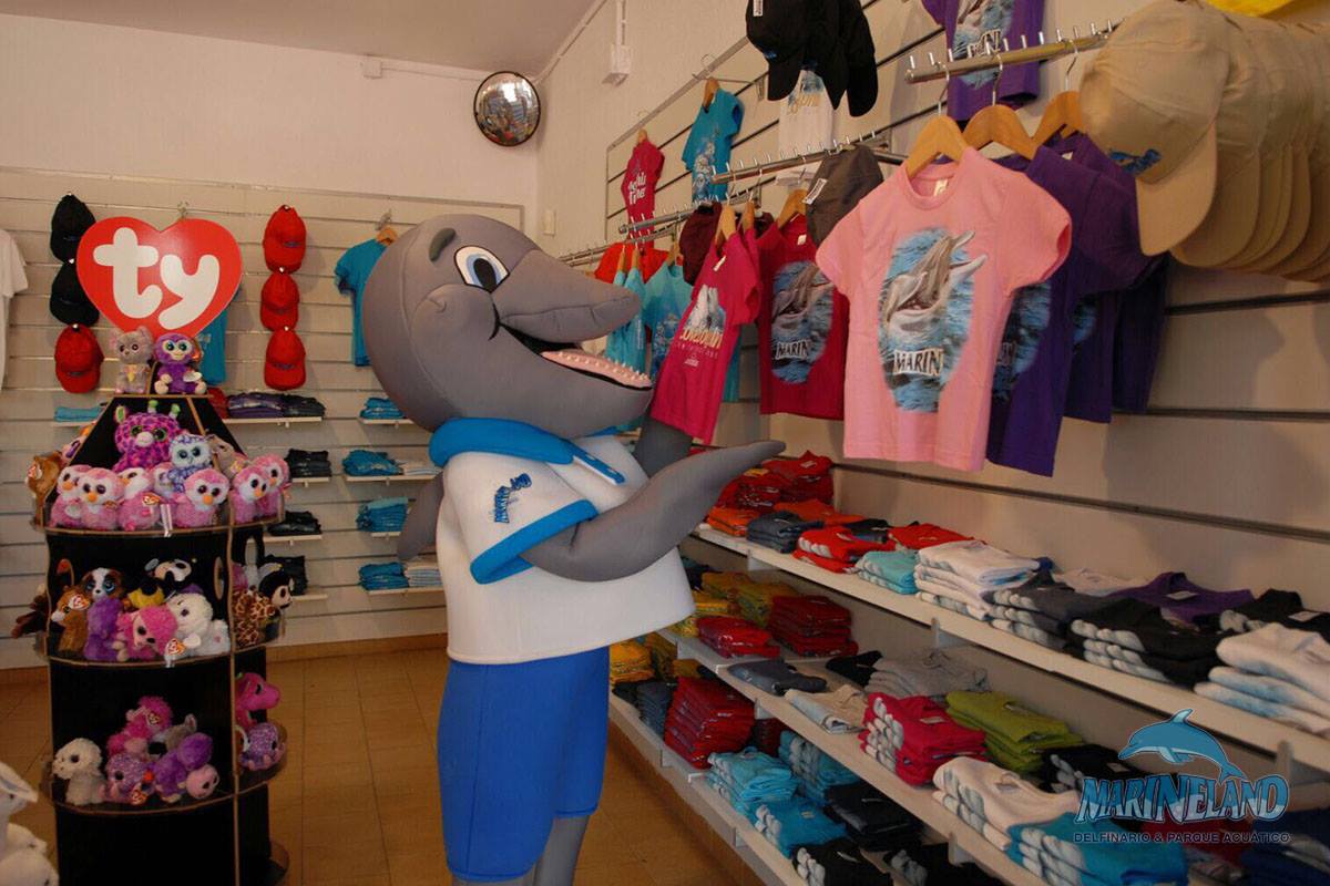 Gift Shop - store at Marineland Catalunya