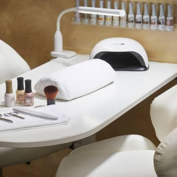 Pedicure&manicure - wellness area at Aquapalace Prague