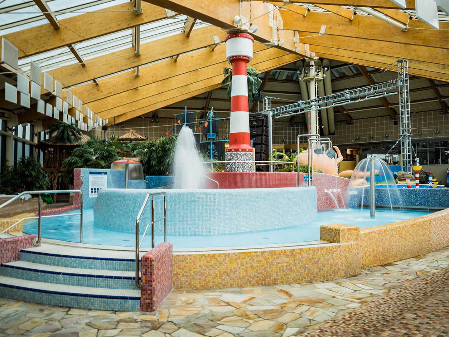 Children"s Paradise At the Lighthouse - swimming pool at Aquapalace Prague