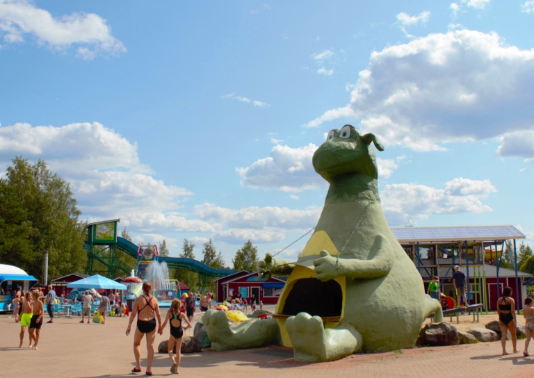  Dino String Game - activity zone at Visulahti Dinosauria 