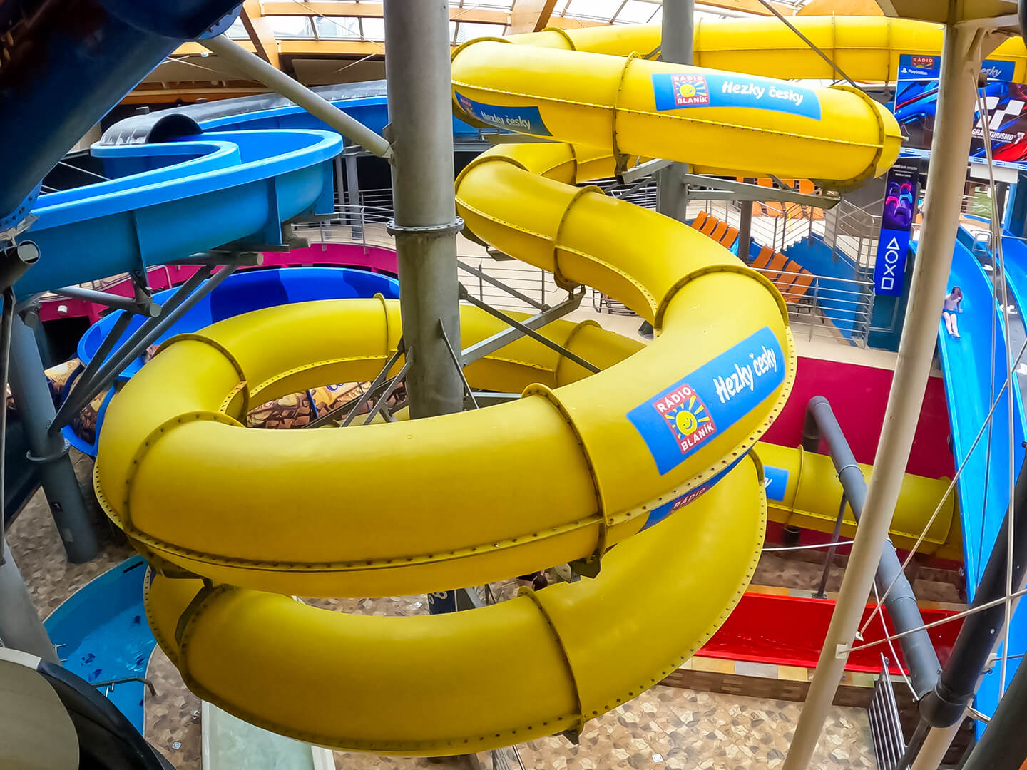 Bodyslide – Radio Blaník - water slide at Aquapalace Prague