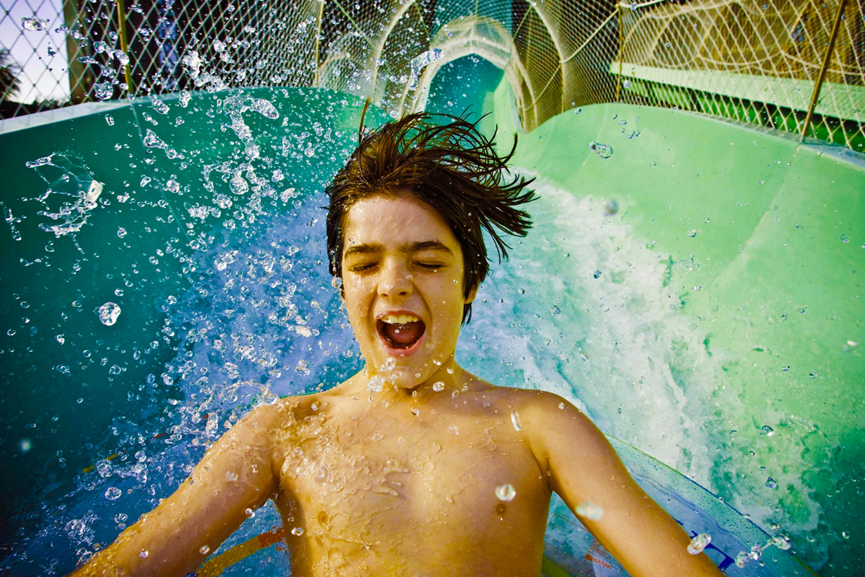 Surge & The Storm - water slide at Aquaventure World Dubai