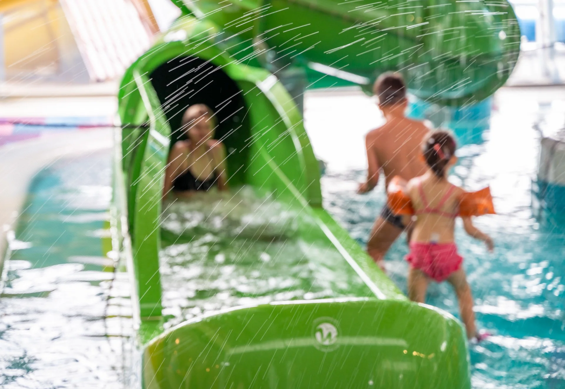 Kiwi - water slide at Aqualand Moravia