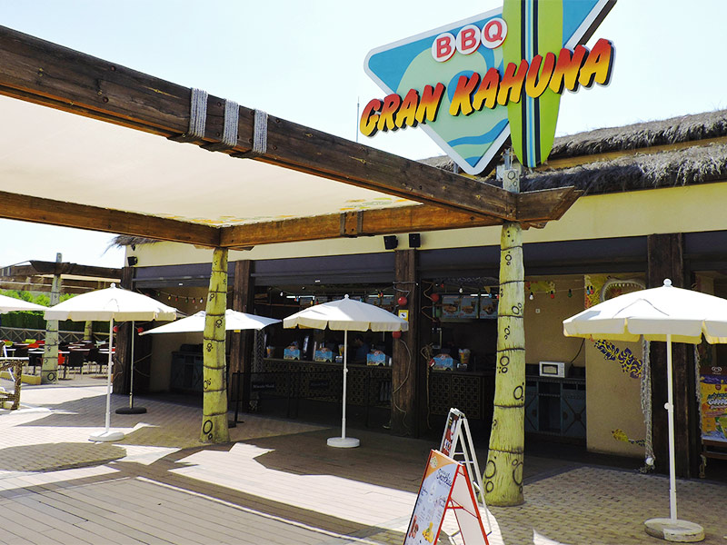 BBQ Gran Kahuna - restaurant (bistro) at Parque Warner Beach