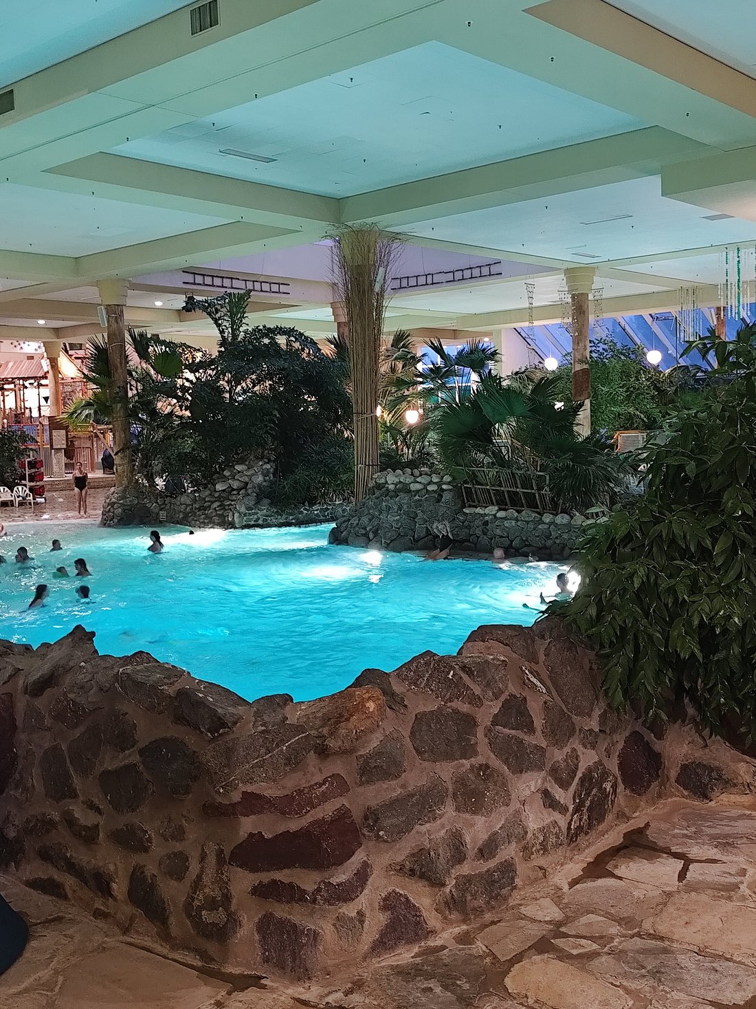 Hot tubs - swimming pool at Center Parcs Park Hochsauerland