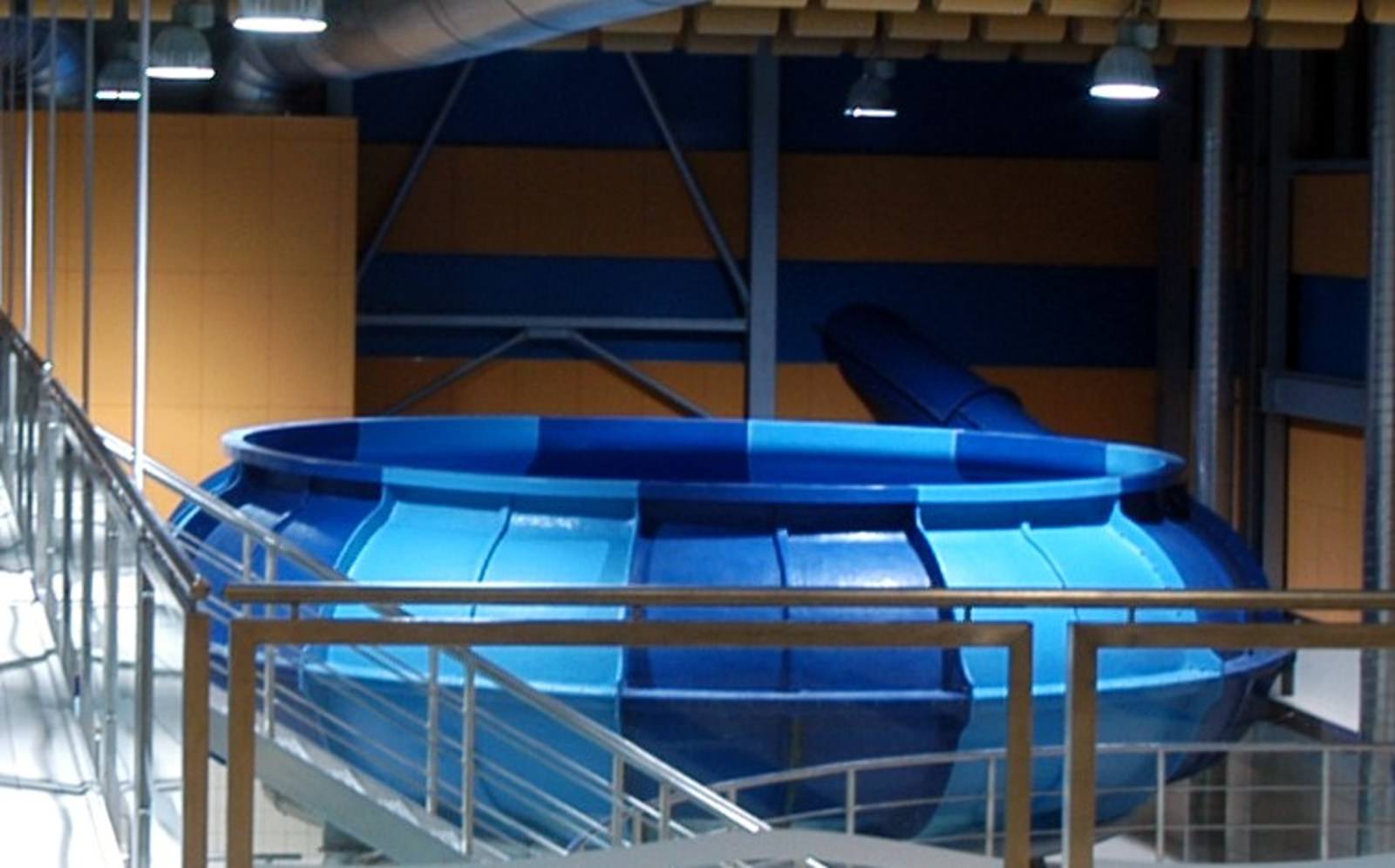 Spacebowl - water slide at Aquapark Kladno