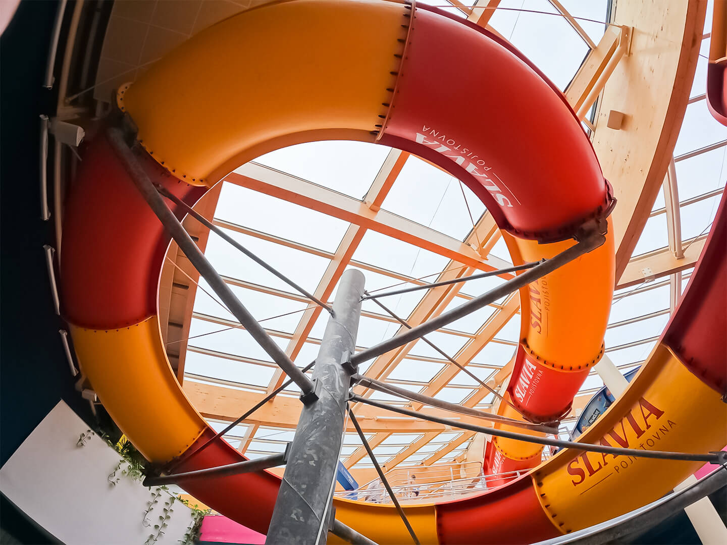 Slavia pojišťovna – rodinný tobogán - water slide at Aquapalace Prague