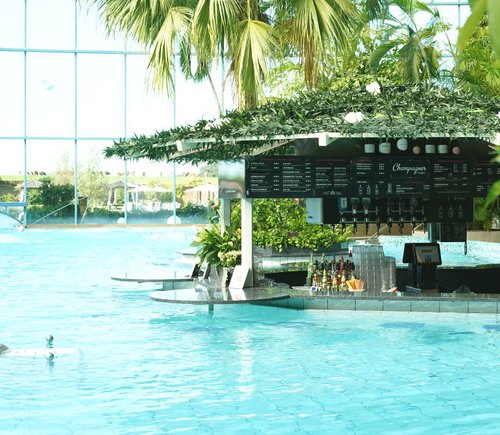 Champagnerpool Bar - restaurant (bistro) at Therme Erding