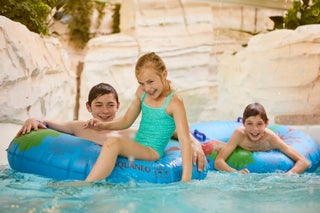 Jungle Expedition - swimming pool at Bellewaerde