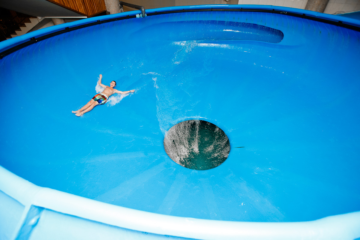 Loop Slide "Onion" - water slide at Tropicana Karpacz