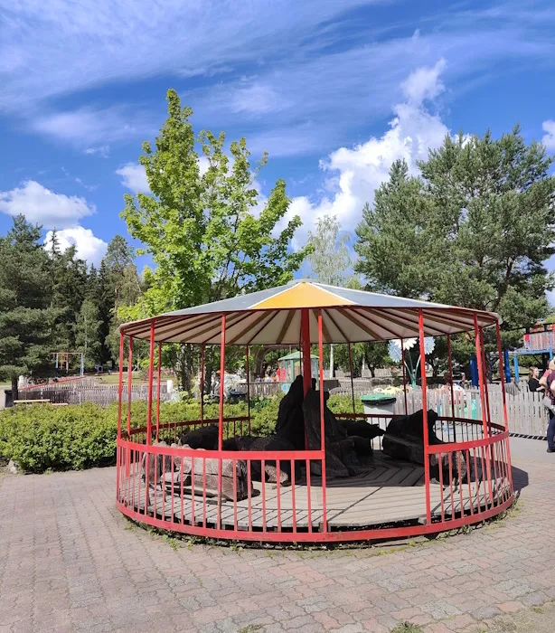 Teddybear Carousel - activity zone at Puuhamaa