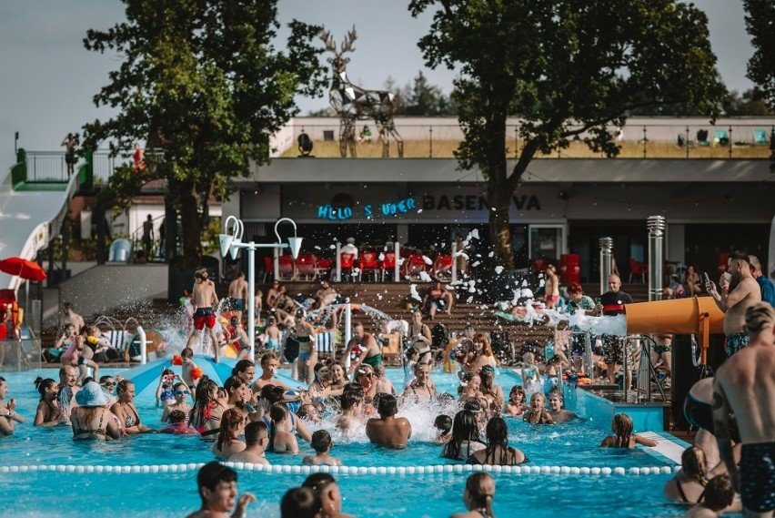 Bar BaseNova - restaurant (bistro) at Baseny Wisła