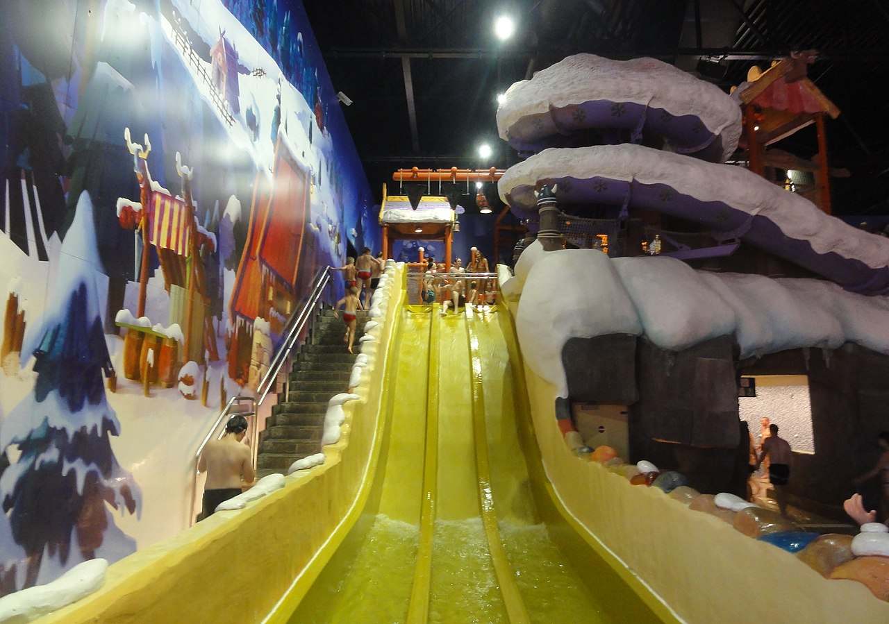 Viking Race - water slide at Plopsaqua De Panne