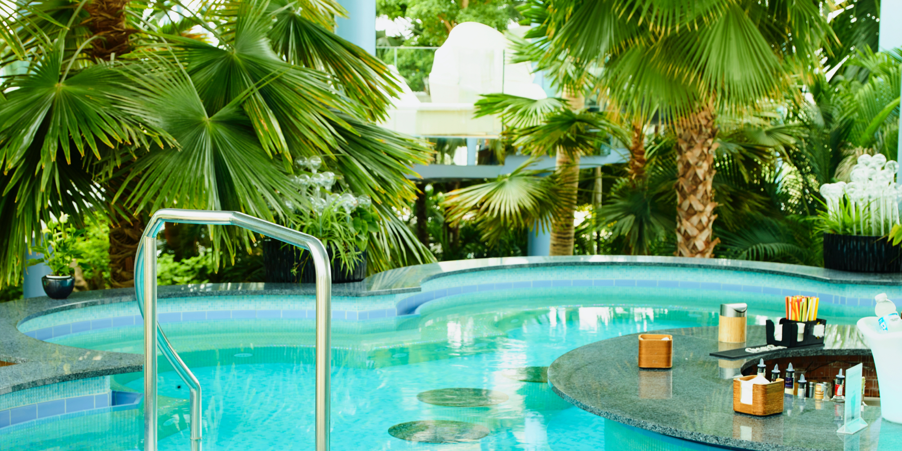 Se&Zn  - swimming pool at Therme Bucharest