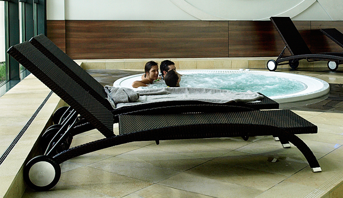 Jacuzzi - swimming pool at Aquapark Zielona Góra