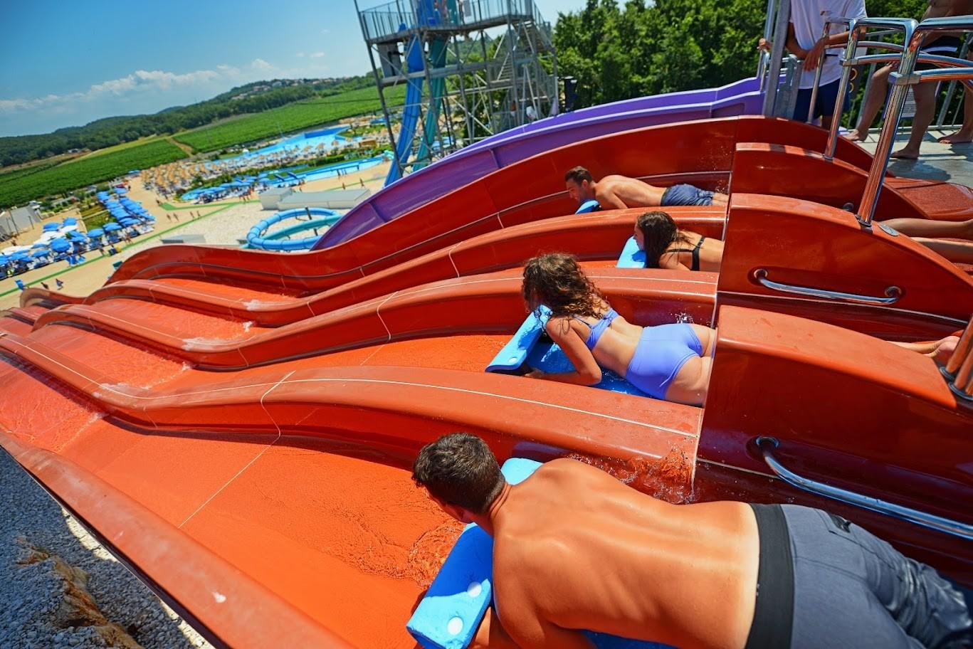 Multisurf - water slide at Aquacolors