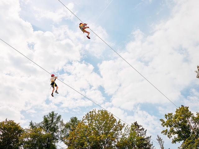 Outdoor adventures - service area at Center Parcs Erperheide: Zip Wire, exhilarating cable-lift