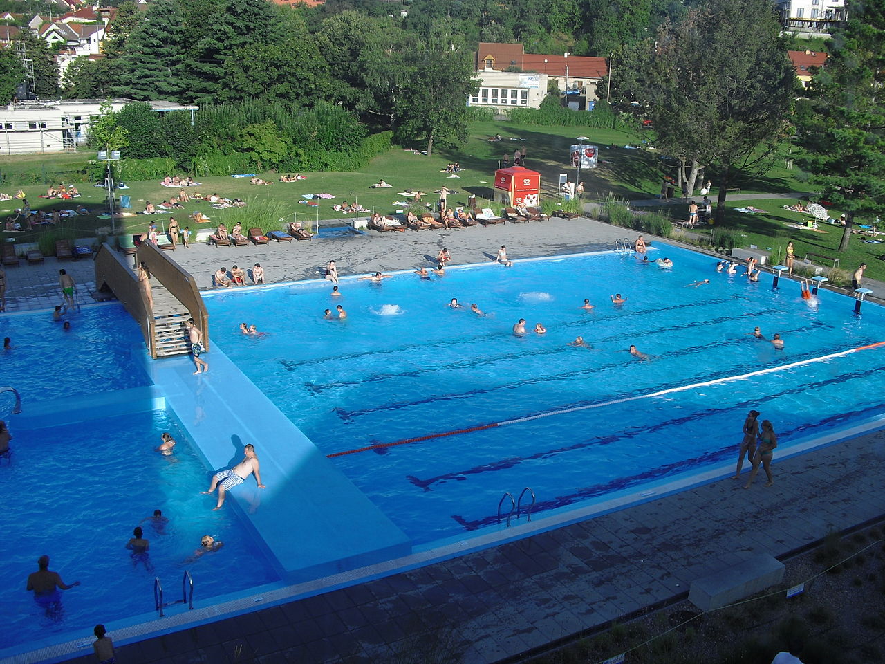 Multi-Purpose Pool - swimming pool at Aquapark Uherské Hradiště