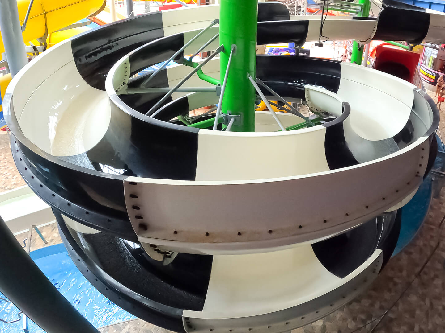 Magic Tube + VR - water slide at Aquapalace Prague