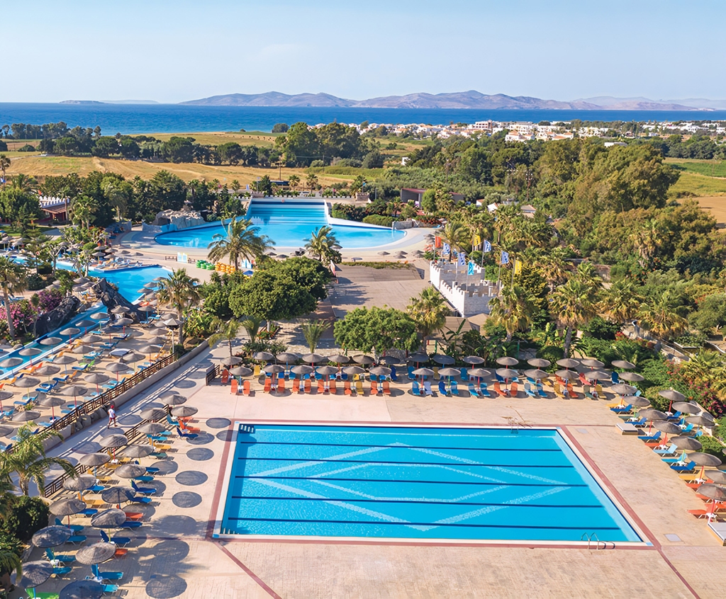 Large  - swimming pool at Lido waterpark