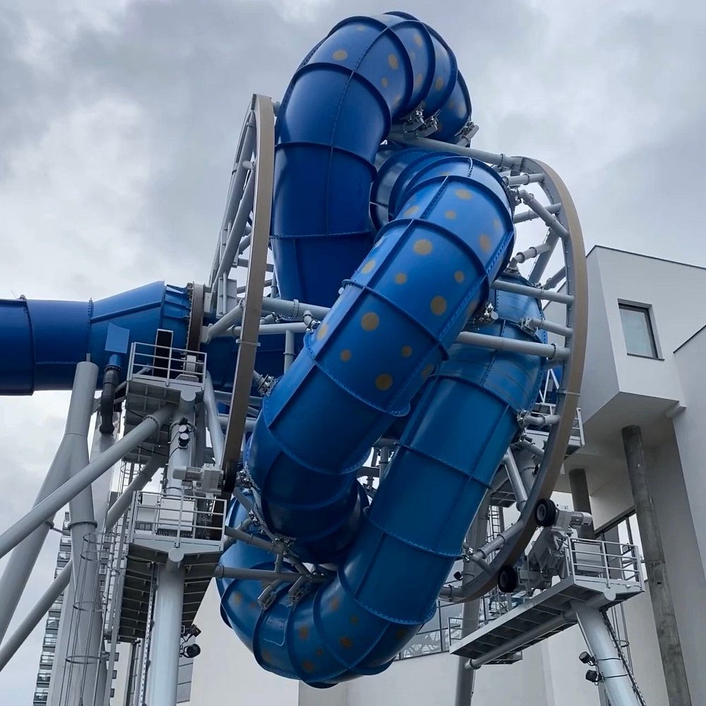 Aqua Spinner - water slide at Aquapark Reda