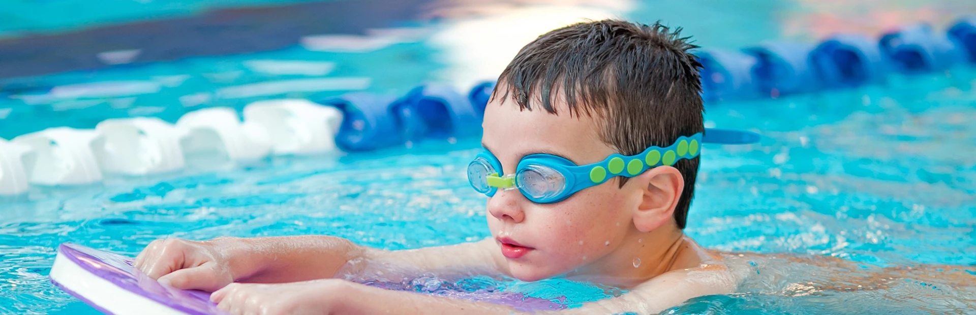 Swimming lessons for children - service area at Aura Keskus